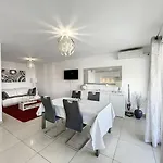 Cam4 - 3 Pieces Avec Terrasse